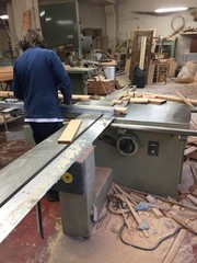 falegname falegnameria macchinari legno assi  di legno tagliare legno industria mobilificio 