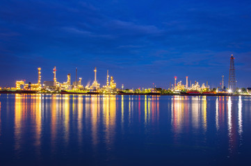 Fototapeta na wymiar Oil refinery at night in Bangkok, Thailand.