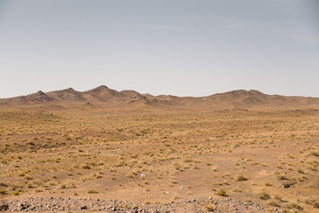 Fototapeta na wymiar Desert and mountain landscape in Iran