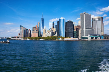 Fototapeta na wymiar Manhattan skyline seen from the south from the ferry to Staten Island