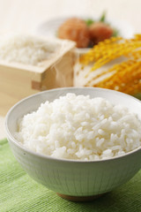 炊きたてのご飯　Japanese rice