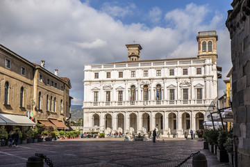 Fototapeta na wymiar Bergamo Piazza Vecchia 