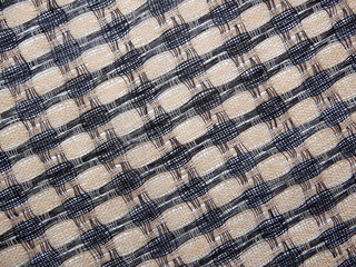 красивая плетеная ткань с полосатым рисункам    