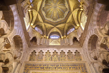 Fototapeta na wymiar Interior of The Cathedral and former Great Mosque of Cordoba