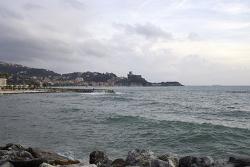 Fototapeta na wymiar coastline in Lerici