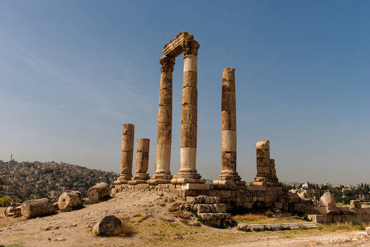 Temple of Hercules on the Citadel with Amman city view, Jordan