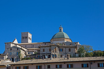 Fototapeta na wymiar Assisi, Blick auf die Kathedrale San Rufino