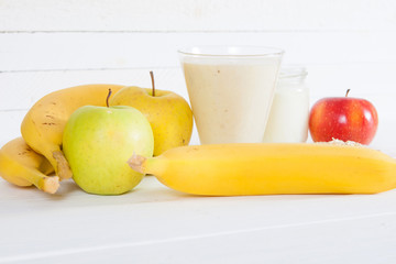 Smoothie with apple,banana, yogurt and oatmealon