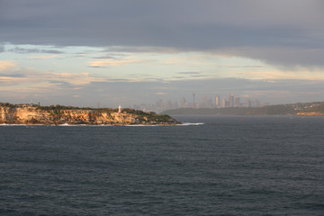 Fototapeta premium Entering Sydney Harbor