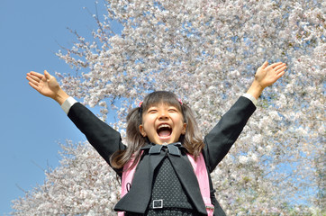 新一年生の女の子（桜）