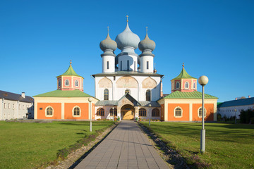 Fototapeta na wymiar Cathedral of the Dormition of the Theotokos in the October evening. Tikhvin Uspensky monastery, Russia