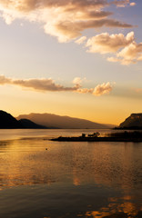 Lac du Bourget, coucher de soleil en Savoie