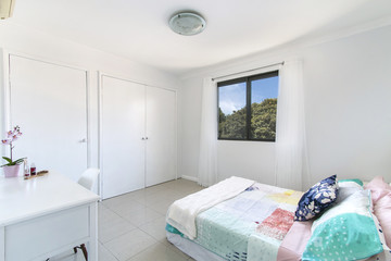 Fototapeta na wymiar Interior design: Big modern Bedroom