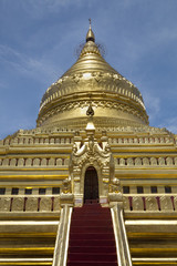 Naklejka premium Shwezigon Phaya Pagoda, Bagan, Myanmar