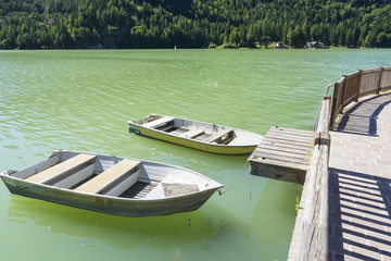 Obraz premium Boats on Lake of Alleghe