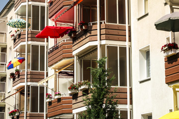 Obraz premium Sanierter Plattenbau