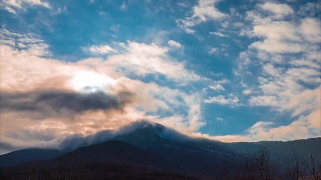  Time lapse, clouds over mountains, 4k / autumn landscape in mountains, clouds over mountains, time lapse, 4k