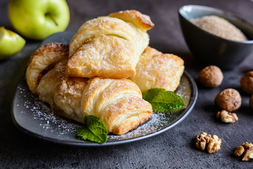 Sweet rolls stuffed with apple and walnut