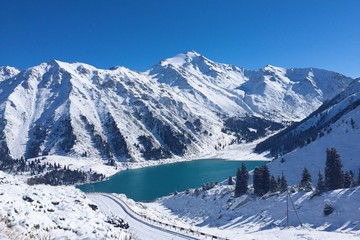 Fototapeta na wymiar Big Almaty Lake