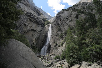 Fototapeta na wymiar Yosemite Falls in Yosemite National Park