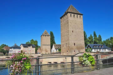 Fototapeta na wymiar Strasburgo - Strasbourg, Barrage Vauban, Alsazia