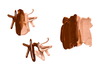 Тональная основа, корректор на изолированном фоне 