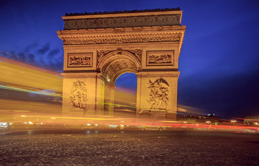 Fototapeta na wymiar Arc de Triomphe 