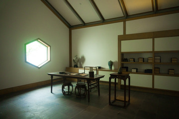 室内 Room