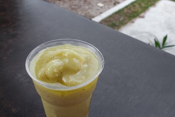  ice cream. Summer cocktail of kiwi fruit.