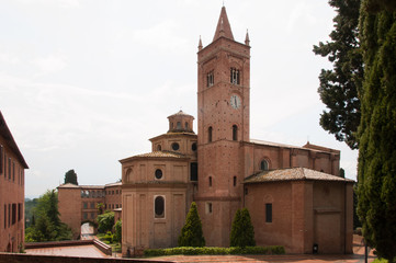 Fototapeta na wymiar Klosterkirche abazzia di monte oliveto