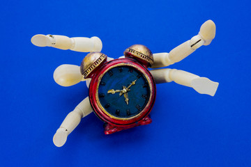 時計と人形　タイムリミット