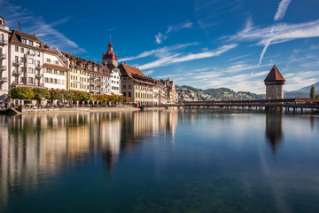 Fototapeta na wymiar Kapellbrücke in Luzern, Schweiz