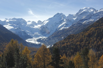 Goldener Oktober am Berninapass