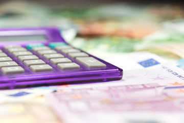 Taschenrechner und Bargeld