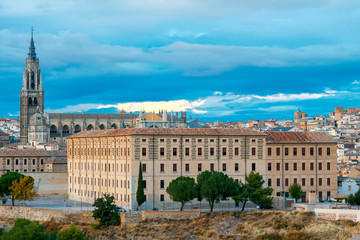 Obraz premium Toledo. Aerial view of the city.