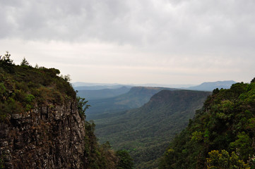 Sud Africa, 01/10/2009: il panorama dalla Finestra di Dio, God's Window, uno dei belvedere più spettacolari nella riserva naturale del Blyde River Canyon, lungo la Panorama Route