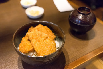 新潟のタレかつ丼