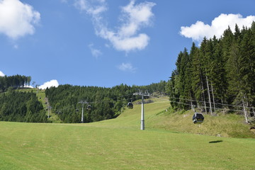 Obraz premium Seilbahn am Rittisberg / Österreich