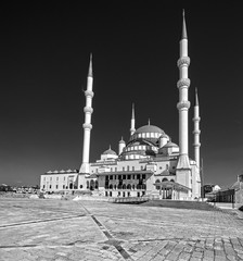 Fototapeta na wymiar Kocatepe Mosque, Ankara,Turkey