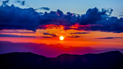 Obraz na płótnie Canvas mount mimtchell sunset landscape in summer