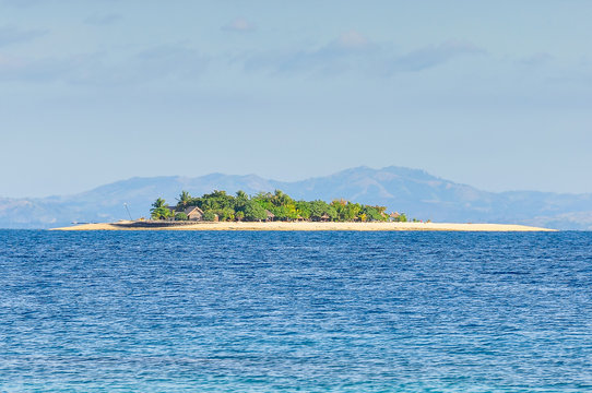 Beachcomber Island In Fiji