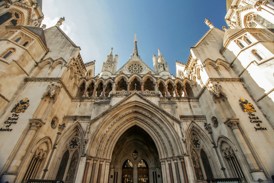 Entrance to the Royal Court of Justice