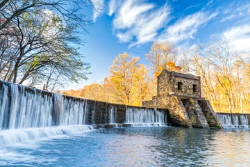 Foto auf Acrylglas Damm Speedwell Damm Wasserfall, am Whippany River, Patriots Path, in Morristown, New Jersey
