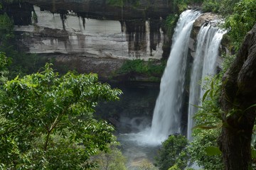 Obraz premium Huai Luang waterfall Phu Jong Na Yoi National park Amphoe Na Chaluai Ubon Ratchathani Thailand 