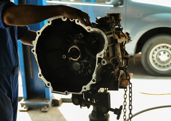 maintainance old manual gearbox of diesel engine truck