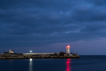 Night view of the Yalta lighthouse