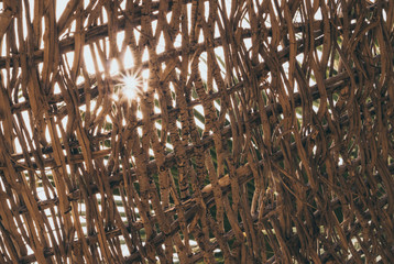 Навес от солнца. Беседка для отдыха в тропическом...