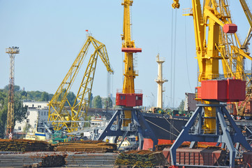 Fototapeta na wymiar Port cargo crane and metal