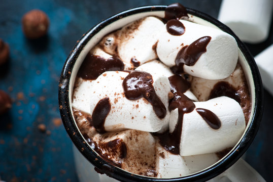 Chocolate with marshmallow in the mug.