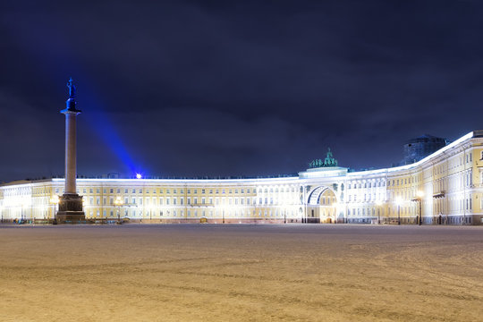 View of the General Staff Building on Palace Square